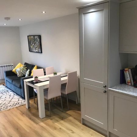 Heart Of Henley 1 & 2 Bedroom Apartments エクステリア 写真