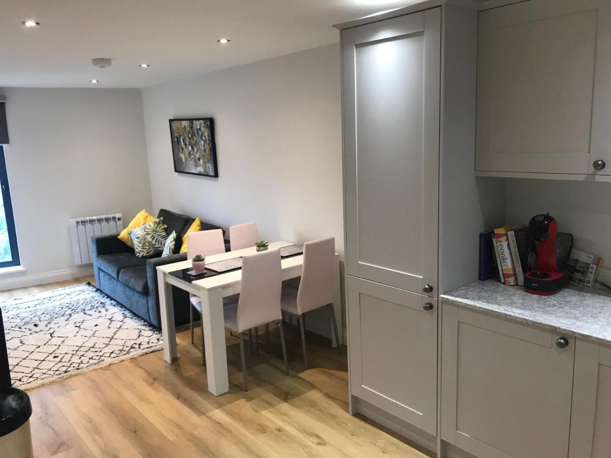 Heart Of Henley 1 & 2 Bedroom Apartments エクステリア 写真